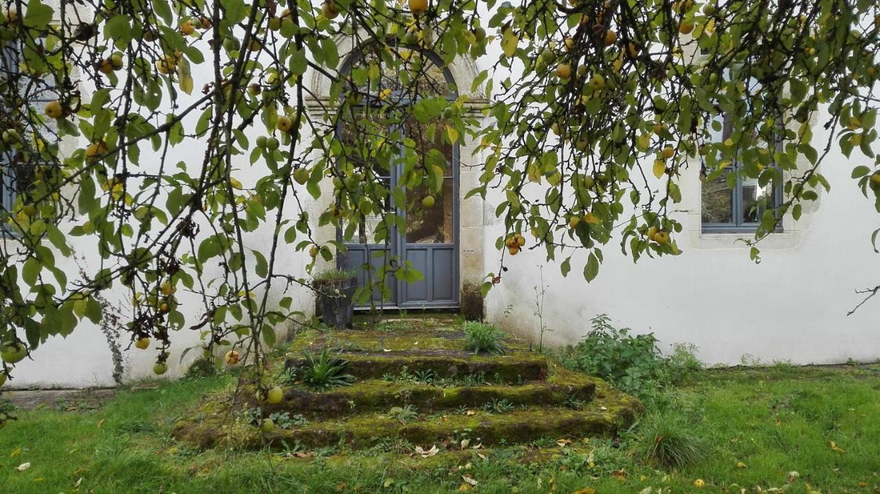 Au Logis De La Mongie Bed & Breakfast Soullans Bagian luar foto