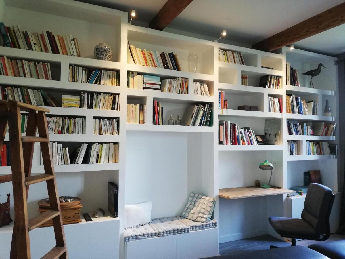 Au Logis De La Mongie Bed & Breakfast Soullans Bagian luar foto