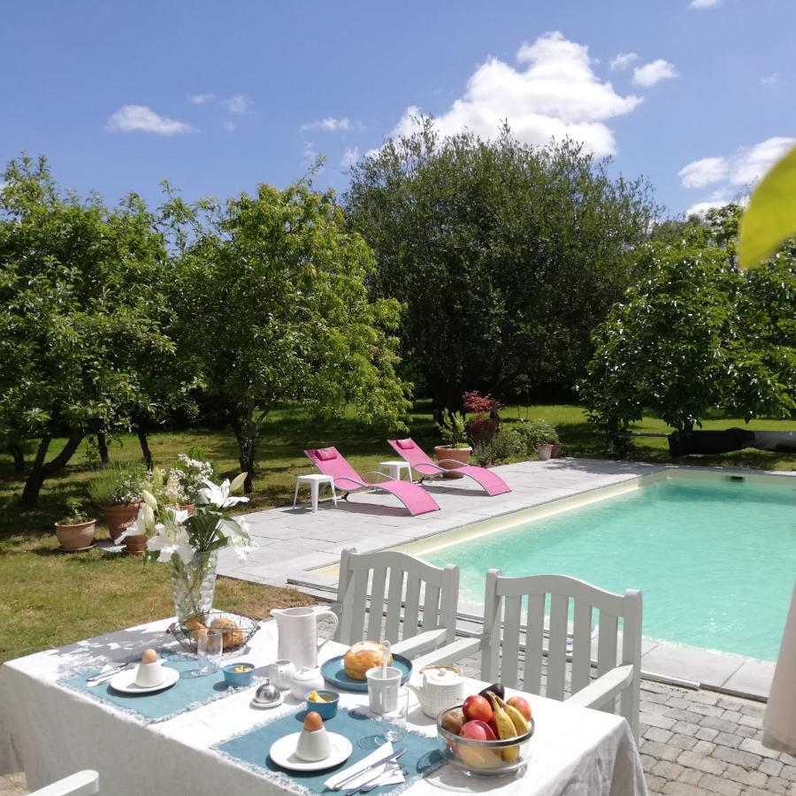 Au Logis De La Mongie Bed & Breakfast Soullans Bagian luar foto