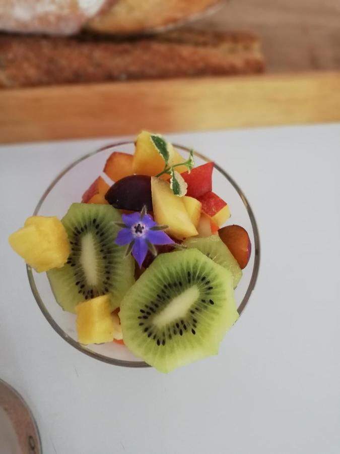 Au Logis De La Mongie Bed & Breakfast Soullans Bagian luar foto